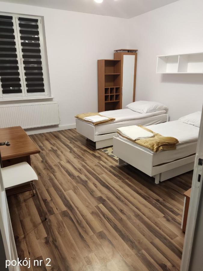 Mieszkanie Blisko Targow Poznanskich Lägenhet Exteriör bild