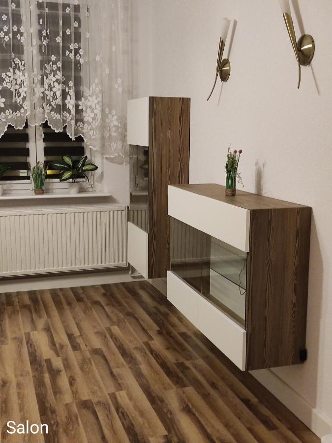 Mieszkanie Blisko Targow Poznanskich Lägenhet Exteriör bild